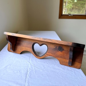 Vintage Wooden Country-Style Heart Shelf
