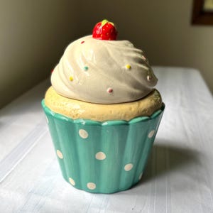 Vintage World Market Cupcake Cookie Jar
