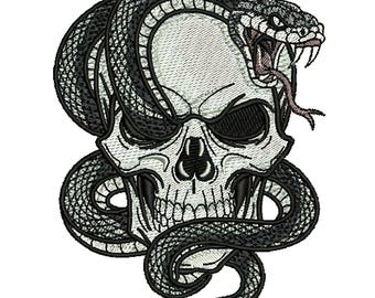 Disegno da ricamo con teschio e serpente: logo sul petto sinistro (download digitale)