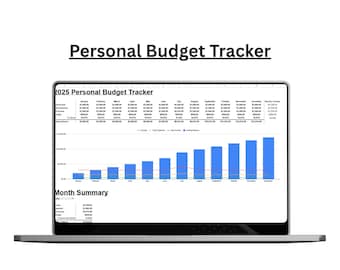 Könnte beinhalten: Ein Laptop mit einer "Personal Budget Tracker"-Tabelle für 2025. Die Tabelle zeigt monatliche Einnahmen, Ausgaben und Ersparnisse, mit einem Balkendiagramm zur Visualisierung des finanziellen Fortschritts. Der Laptop steht vor weißem Hintergrund.