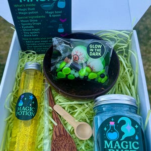 Mini Magic Potion Kit - Spooky Spells | STEM Sensory Play for Kids | Christmas Gift | Stocking Filler