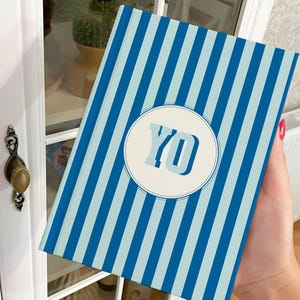 Spersonalizowany notatnik w paski, monogramowany dziennik z inicjałami, spersonalizowany dziennik w linie, perforowane strony, profesjonalny dziennik biurowy, elegancki, osobisty