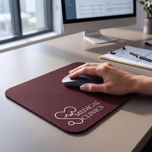 Anpassad logotyp musmatta chefsskrivbord tillbehör kontorschef uppskattningsmånad gåva företag reklamprodukter företagsvarumärke