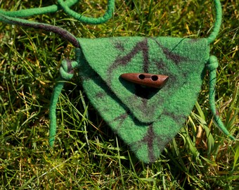 Small Green Leaf Bag Purse Pouch Elf Fairy Hand Felted Textile Fabric Nature