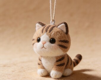 Geschenk für Katzenliebhaber Nadelfilz getigerter Kätzchen Anhänger handgemacht Wollkatze Kinderzimmer Deko Haustier Schmuck Geschenk für