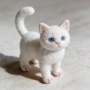 Grand Chat japonais Maneki neko 36 cm en porcelaine et famille de