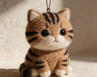 Nadelgefühlte Tabby Katze Anhänger Handgemachte Wolle Katze Hängedekor Süßer Haustier Charm Einzigartiges Weihnachtsgeschenk Katzenliebhaber