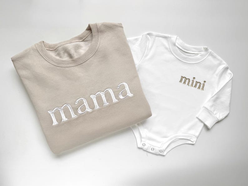 Custom Embroidered Mama & Dad Sweatshirts, Matching Baby Bodysuit | Neutral Coming Home Outfit | Personalized Newborn Family Matching Set