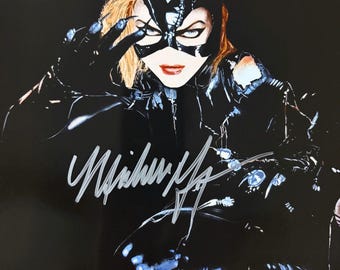 Michelle Pfeiffer Catwoman “Batman Returns” Signed Photo with COA