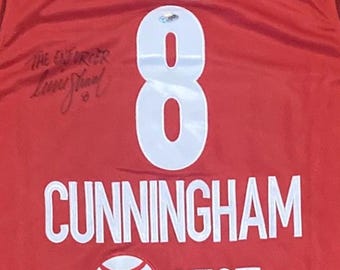 Gesigneerd Indiana #8 shirt van Sophie Cunningham, inclusief echtheidscertificaat.