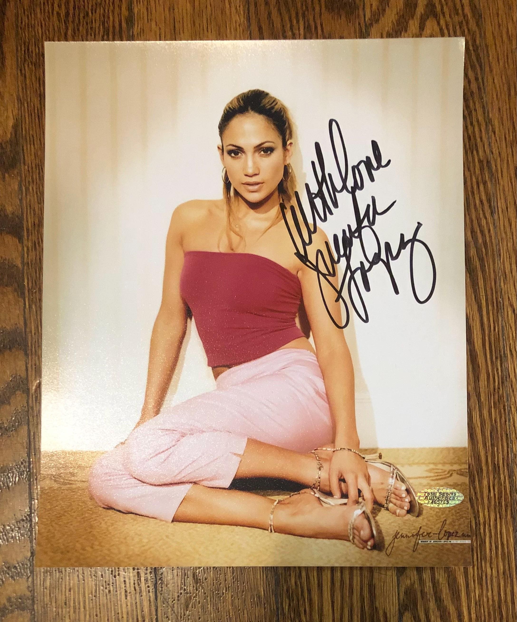 【お値段交渉可】Jennifer Lopez 直筆サイン入りフォト お値段交渉可】Jennifer Lopez 直筆サイン入りフォト 【公式通販】