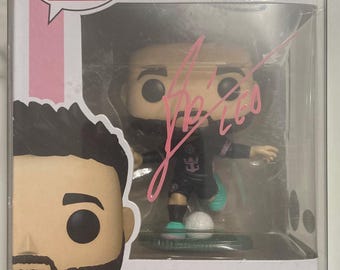 Funko Pop de Lionel Messi firmado por Miami con certificado de autenticidad.
