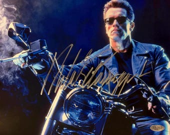 Gesigneerde Terminator-foto van Arnold Schwarzenegger met echtheidscertificaat.
