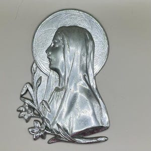 Vintage Virgin Mary Wall Plaque Cast Metal Relief Madonna Lillies Catholic Made in USA