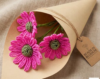 Flor francesa con cuentas • Flor de cuentas de vidrio • Margarita con cuentas • Margarita de cuentas de vidrio • Flor artificial • Margarita artificial • Margarita hecha a mano