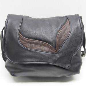 Black and brown bag leather cowhide divider shoulder bag messenger shopper womens iPad tablet kindle purse image 4