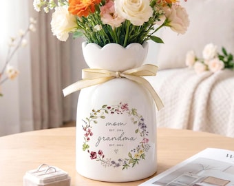 New Grandma Flower Vase, First Time Grandma Gift, Mothers Day Gift, Flower Vase for Nana, Pregnancy Announcement, Gift for Mom,Birthday Gift