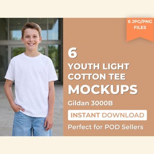 Könnte beinhalten: Ein weißes kurzärmeliges Baumwoll-T-Shirt, getragen mit blauen Jeansshorts. Das Bild enthält den Text 6 YOUTH LIGHT COTTON TEE MOCKUPS, Gildan 3000B, 6 JPG/PNG FILES, INSTANT DOWNLOAD und Perfect for POD Sellers auf einem beigen Hintergrund.