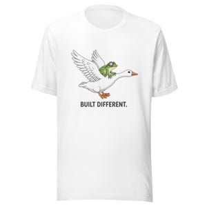 Funny Goose Frog Aviator T-Shirt – Cartoon Animal Graphic Tee, Soft Cotton Streetwear