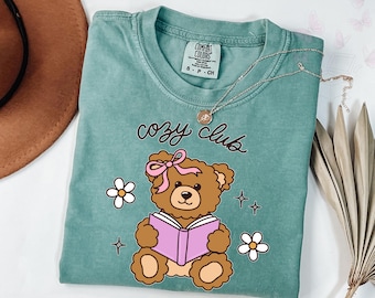 Comfort Colors Trendy Teddy Bear T-Shirt, Preppy Winter Crewneck, Aesthetic Christmas Sweatshirt, Oversized Cute Bear Shirt