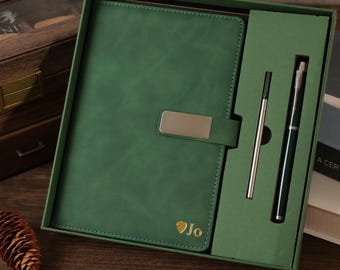 Set de diario de piel personalizado, cuaderno de piel con iniciales personalizado, cuaderno A5 de piel vegana personalizado con bolígrafo, regalos para profesores, diario de viaje
