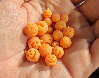 Halloween Miniature Jack o Lantern Pumpkin Pack various sizes. Dolls House. Wargame basing & Scenery/terrain