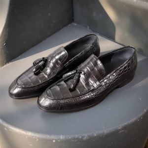 Handmade Men&#39;s Leather Moccasin Shoes – Premium Quality