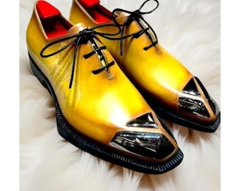 Zapatos de vestir brogue de cuero amarillo hechos a mano para hombre