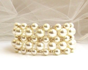 Cuff Bracelet Pearl, WHITE or IVORY Pearl Bridal Bracelet Cuff, Wedding Jewelry, Chunky Bracelet, Statement Bracelet, Wedding Bracelet Gold