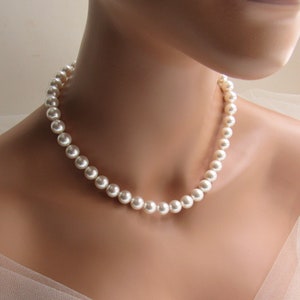 Chunky Pearl Necklace, Large 10MM Pearls, Backdrop Necklace, White Pearl or Ivory Pearl, Big Pearl Choker Necklace One Strand Pearl Necklace image 3