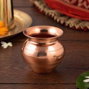Kalash de cobre para Pooja, recipiente tradicional hindú para el culto, Tambe Lota pequeño, decoración india para Puja, elementos esenciales para el Mandir, recipiente para agua sagrada