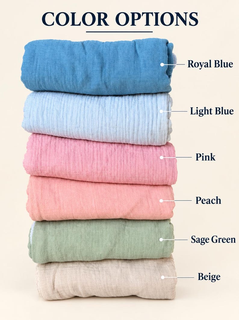Peut inclure: Une pile de six &eacute;chantillons de tissu pli&eacute;s avec le texte COLOR OPTIONS, pr&eacute;sentant les couleurs suivantes de haut en bas : bleu royal, bleu clair, rose, p&ecirc;che, vert sauge et beige. Chaque tissu a une surface textur&eacute;e et froiss&eacute;e.