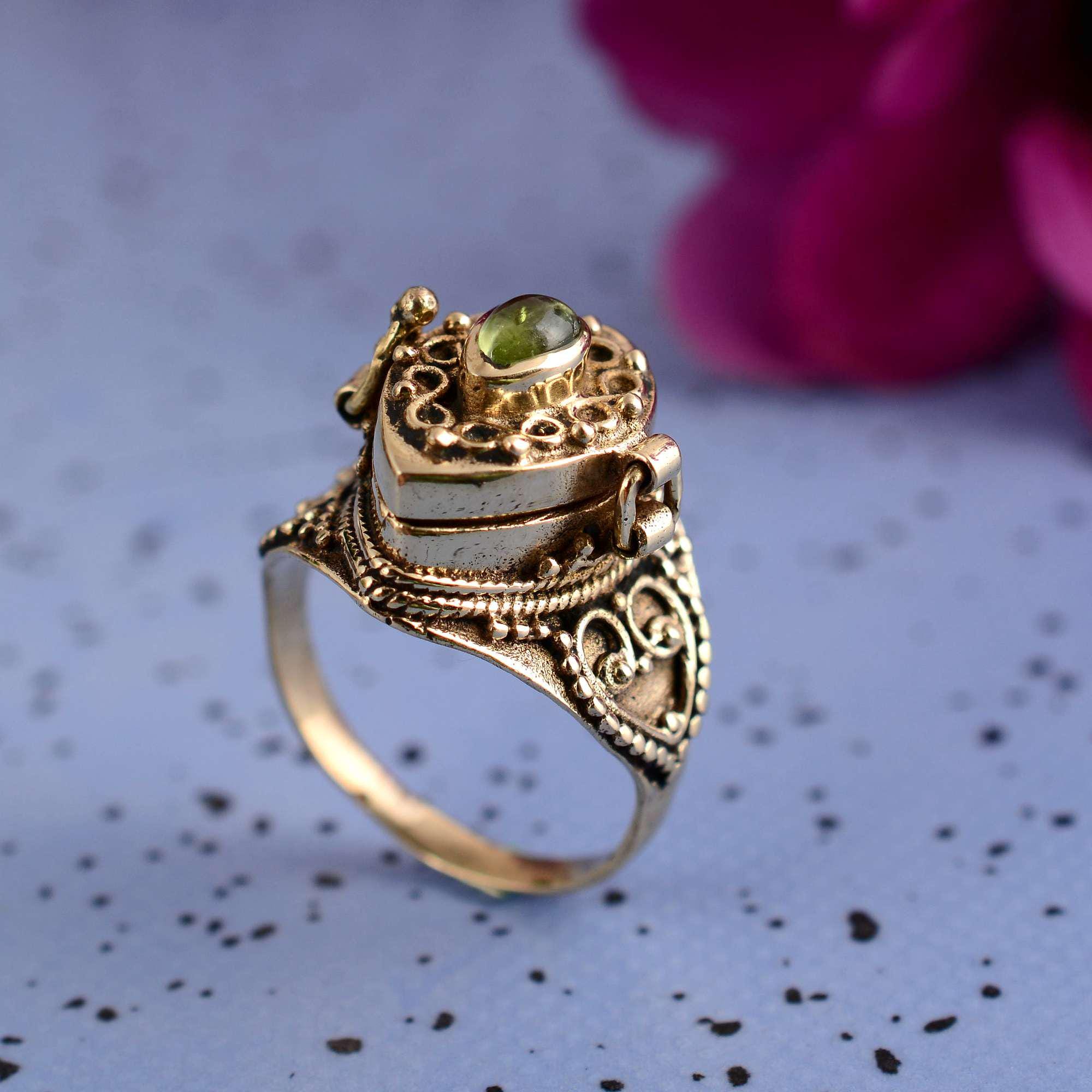 Handmade Silver Poison Ring – Hidden Box Keepsake Ring With
