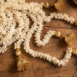 Pack of 10 Scented Jasmine Flower Garland for Wedding Decoration with jhumka for Indian Wedding Backdrop Muslim Wedding Décor