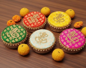 Scatola Ladoo/Bomboniere Lohri/Scatola in acciaio Mithai/Scatole regalo Desi/Scatole per bomboniere indiane/Scatola Laddoo/Scatola per dolciumi/Bomboniere Puja/Bomboniere Makar Sankranti Pooja