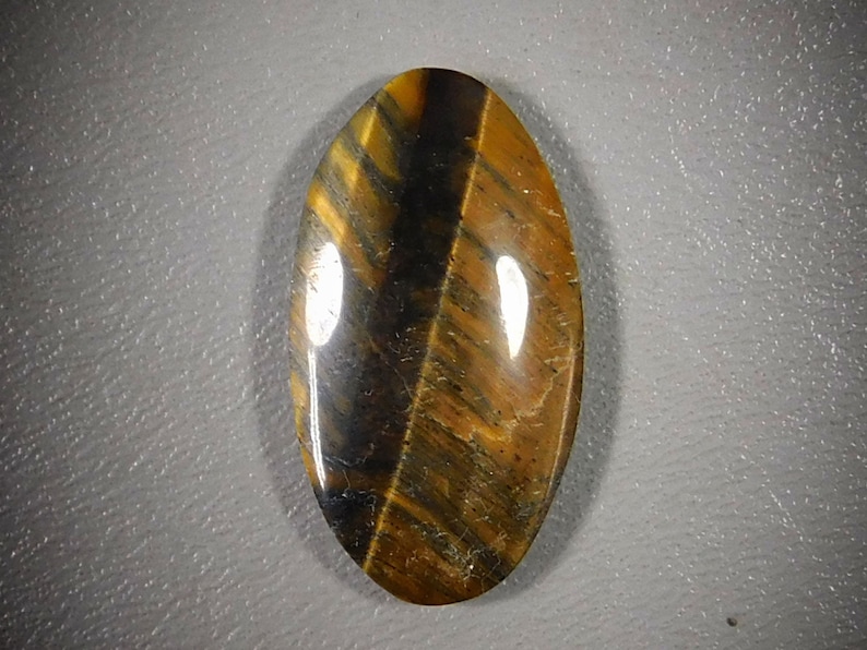 Tiger Eye Cabochon 40-6798 image 1