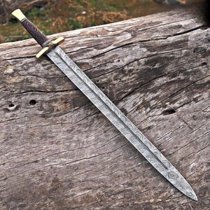 Hand-Forged Damascus Steel Fantasy Sword | Custom Medieval Replica for Wall Display| Unique Decorative Sword for Home or Office Décor, Gifts