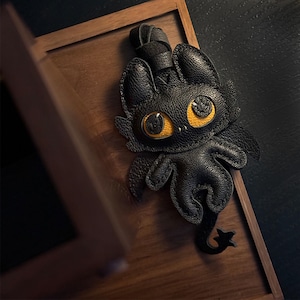 Leather Toothless Bag Charm: Night Fury Dragon Keychain - HTTYD Inspired