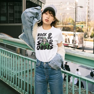 Oasis Band T-Shirt: Retro Rock &#39;N&#39; Roll Star 90s Britpop Tee