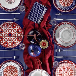 Porcelain Dinnerware Set for 6 – 30 Piece Selçuklu Style Dinner Set – Elegant Turkish Tableware – Classic Plate and Bowl Set