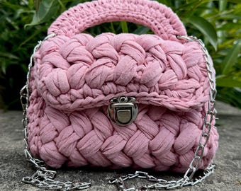 Bolso de ganchillo hecho a mano: bolso bohemio de algodón reciclado rosa rubor