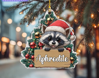 Adorno navideño personalizado de mapache – Decoración colgante para árbol de Navidad con nombre personalizado – Adorno plano de acrílico con temática de bosque para la familia