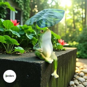 Frog Garden Statue For Garden Decor | Frog Holding Leaf Umbrella | Cute Outdoor Decor For Patio & Yard | Ornaments And Garden Gift Idea