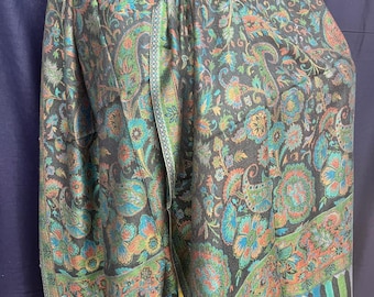 Green Floral Pashmina Shawl – Paisley Kashmiri Style Scarf, Soft Winter Wrap, Handwoven Look Luxury Stole for Women
