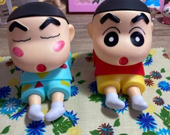 Crayon Shin-chan Figurine Phone Holder – Anime Desk Ornament