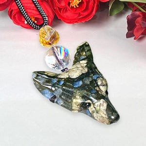 Quesera Liberite Stone Wolfskopf mit Regenbogen Satyaloka 12 mm Citrin 10mm Bead Anhänger Halskette