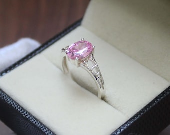 Handmade Pink Sapphire Ring - Oval Gemstone dainty Ring, Solid Sterling Silver Jewelry, Pink Gemstone Engagement Ring, Pink Ring for Her