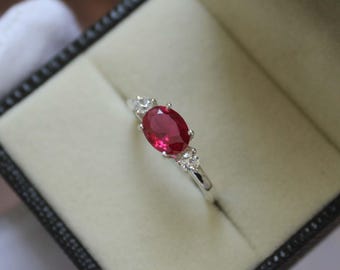 925 Sterling Silver Ruby Ring – Elegant Red Gemstone Ring