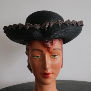 Chapeau cœur de paille Milan noir : chapeau de soleil d&#39;été façonné à la main