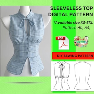 Op de afbeelding: Een lichtblauwe geruite mouwloze top op een mannequin. De top heeft een hoge kraag, een strikdetail en een knoopsluiting aan de voorkant. De afbeelding bevat de tekst "SLEEVELESS TOP DIGITAL PATTERN" en "DIY SEWING PATTERN".